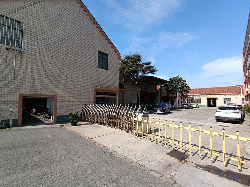 中央空地